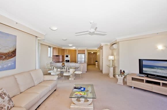 17 'Oceana on Broadbeach' 100 Old Burleigh Road, BROADBEACH QLD 4218, Broadbeach - Thumbnail 3