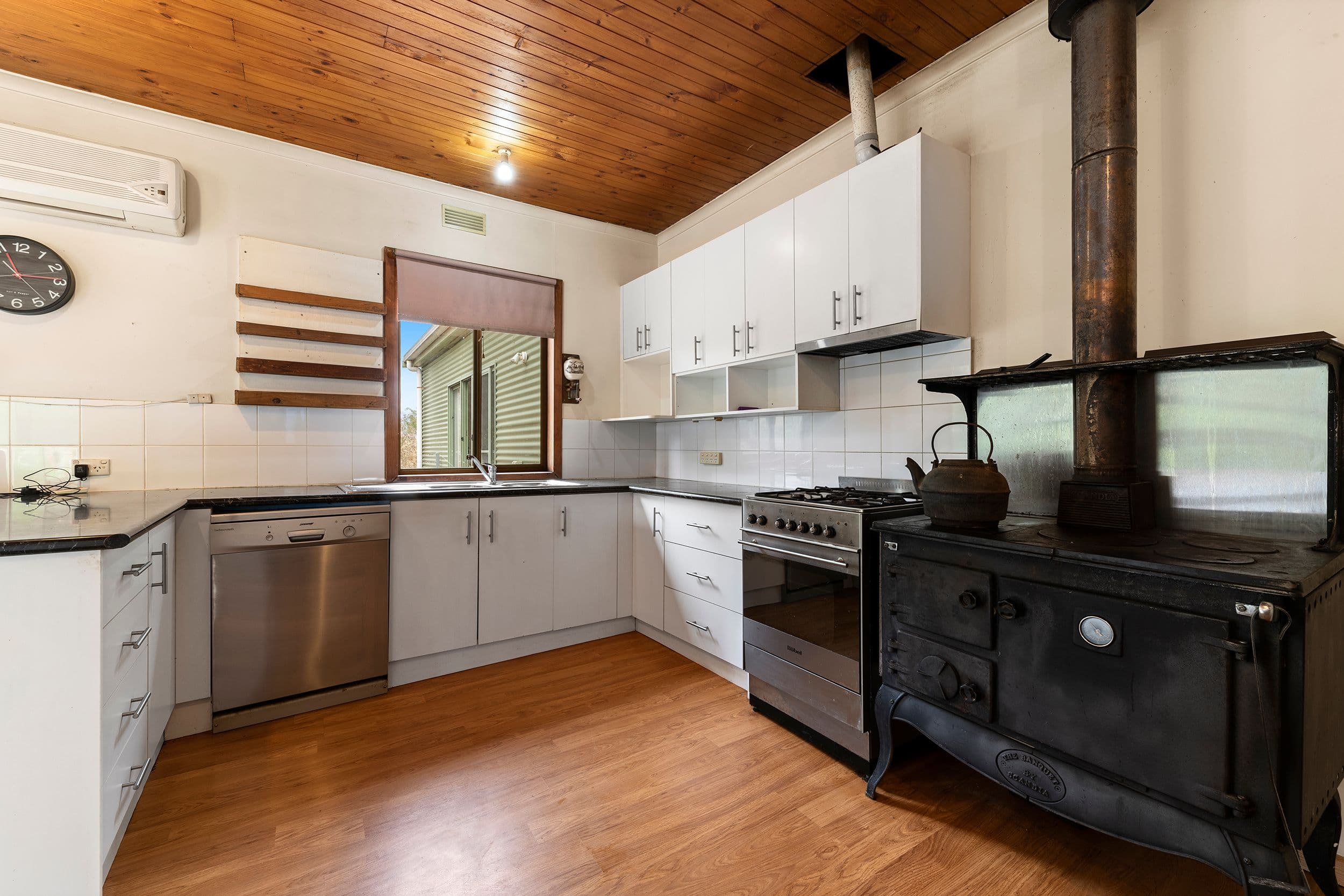 680 Dairy Flat Road, Heathcote VIC 3523, Heathcote - Thumbnail 4