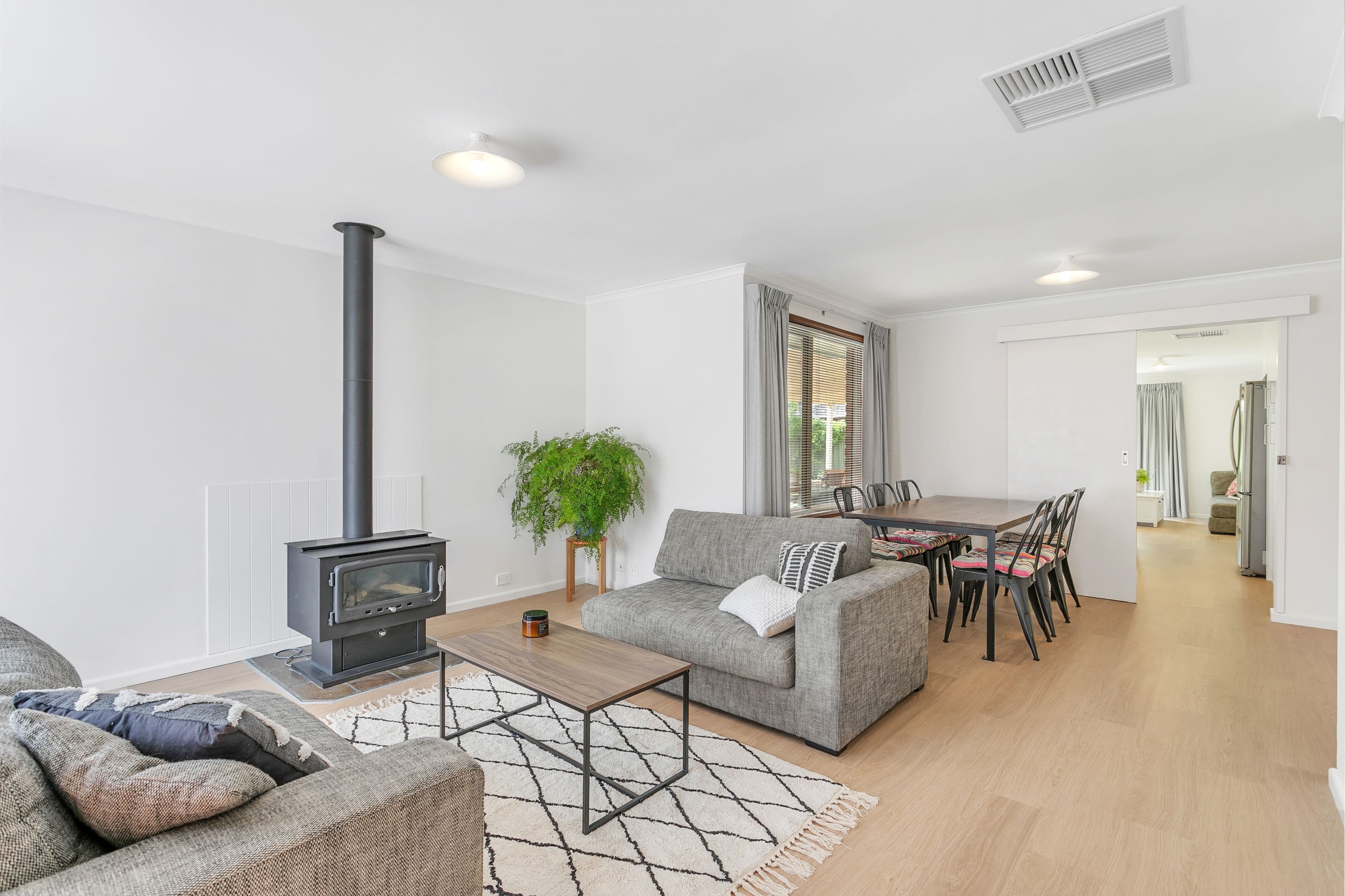 16 Hartog Street, Woodcroft SA 5162, Woodcroft - Thumbnail 2