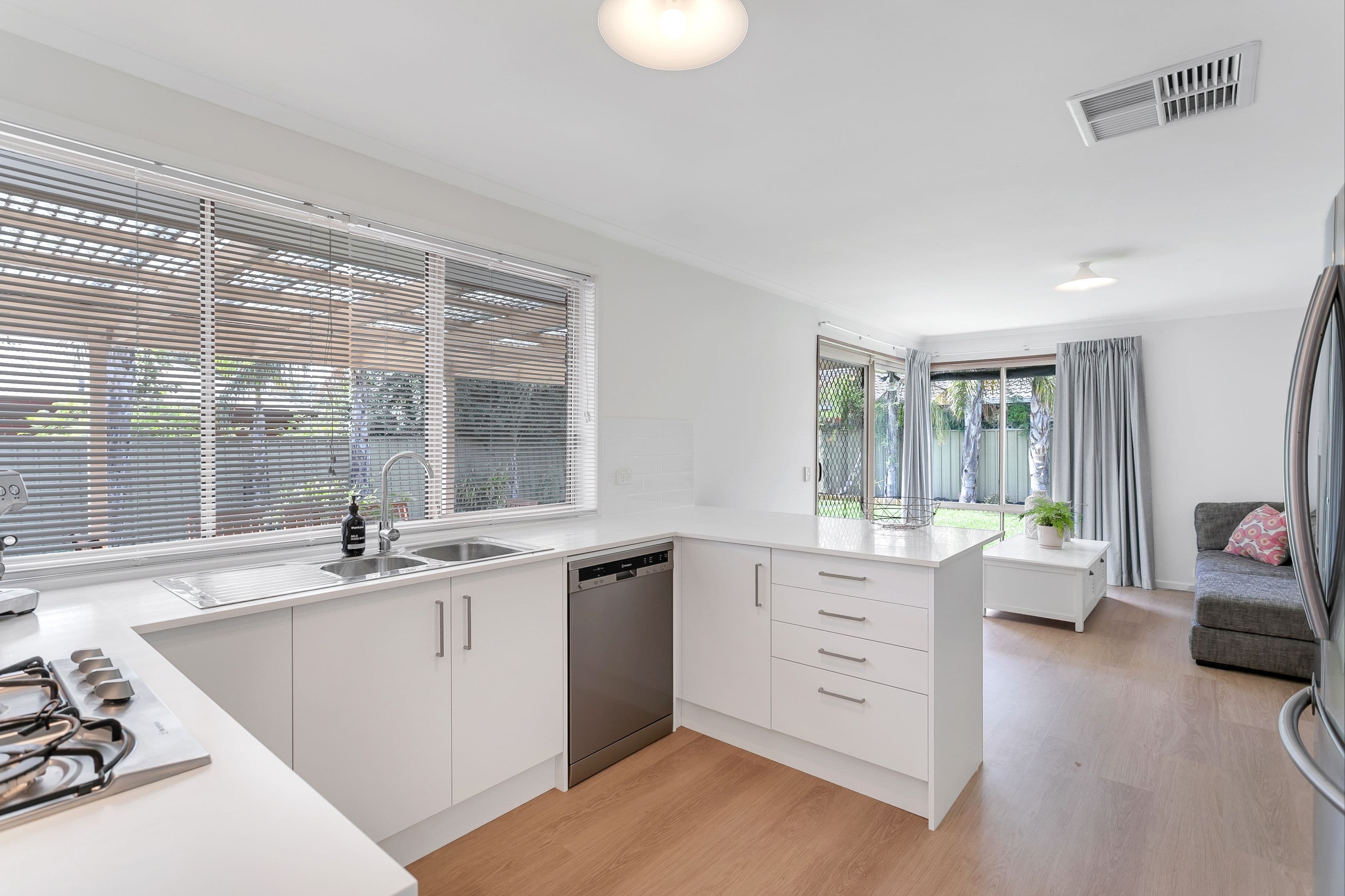 16 Hartog Street, Woodcroft SA 5162, Woodcroft - Thumbnail 7