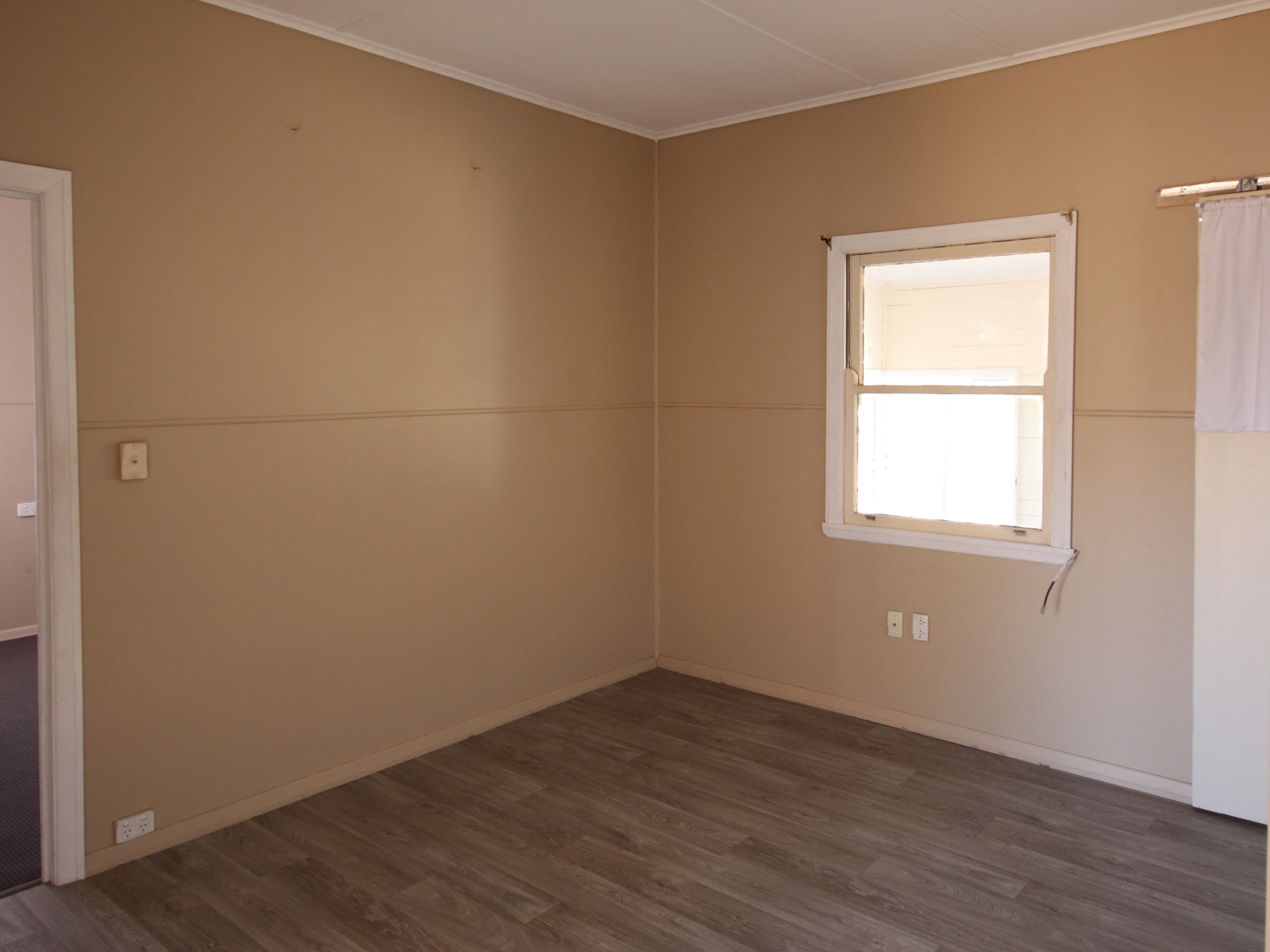 9 Hodgkinson Street, Eidsvold QLD 4627, Eidsvold - Thumbnail 4