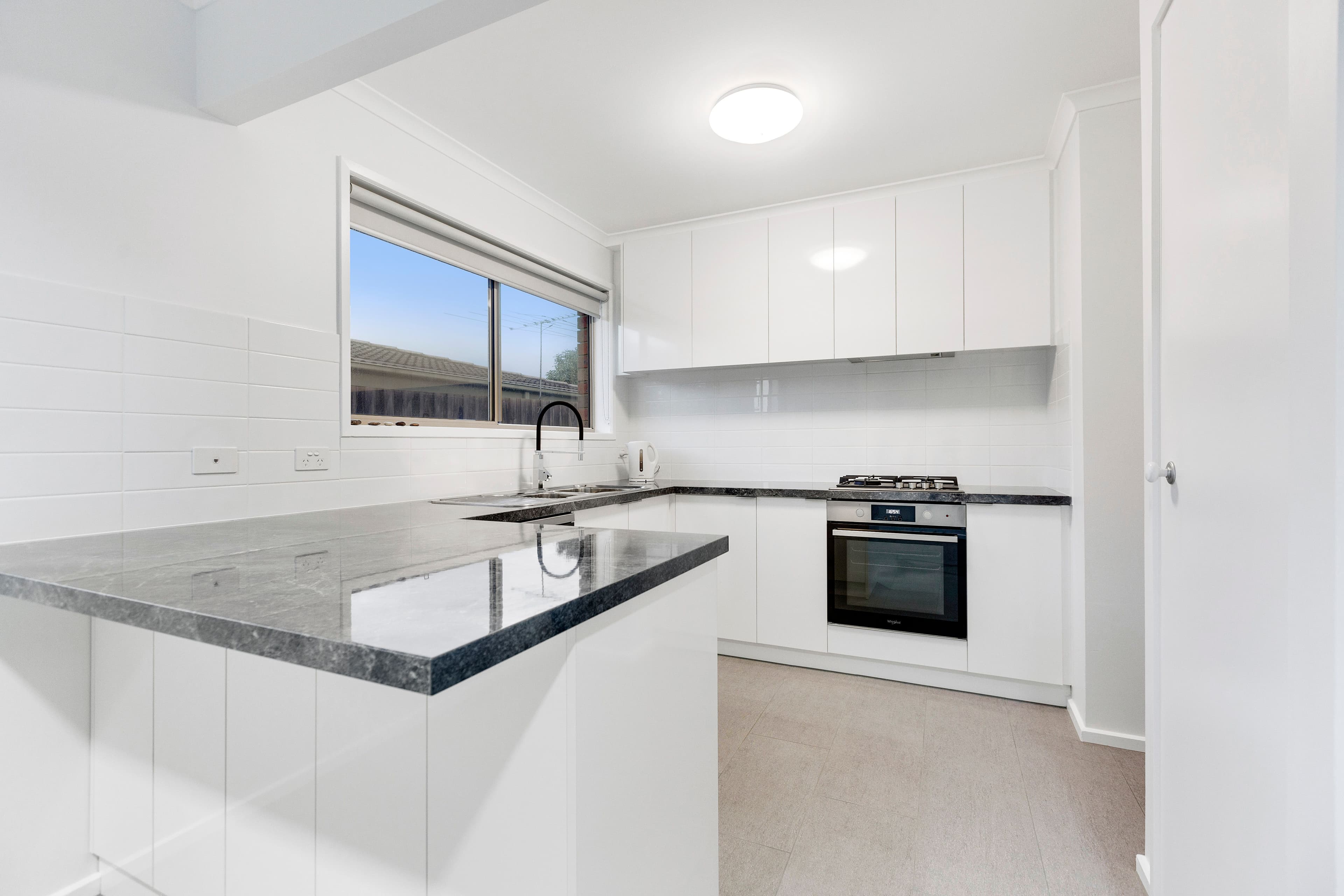 14 Elenya Court, Frankston VIC 3199, Frankston - Thumbnail 2