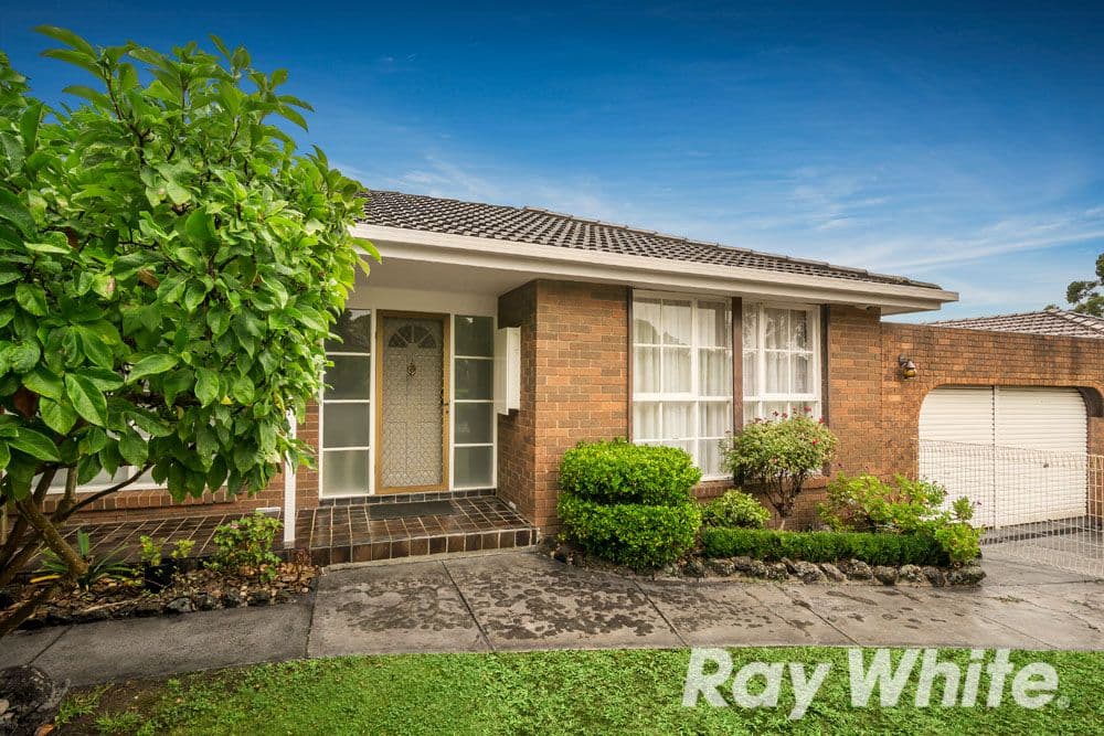 7 Saxon Avenue, Wantirna VIC 3152, Wantirna - Thumbnail 2
