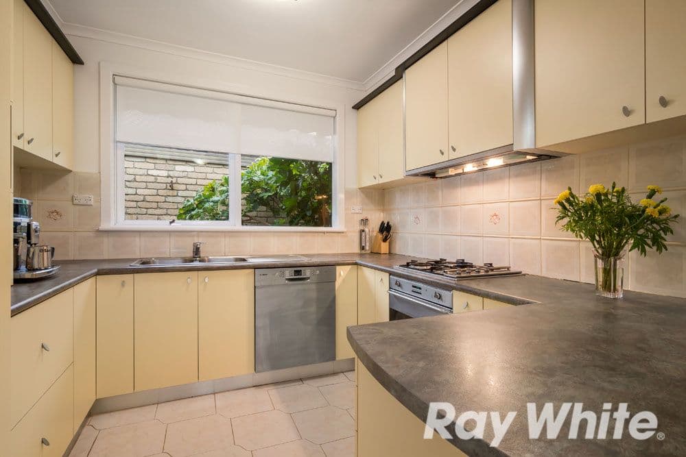 7 Saxon Avenue, Wantirna VIC 3152, Wantirna - Thumbnail 3