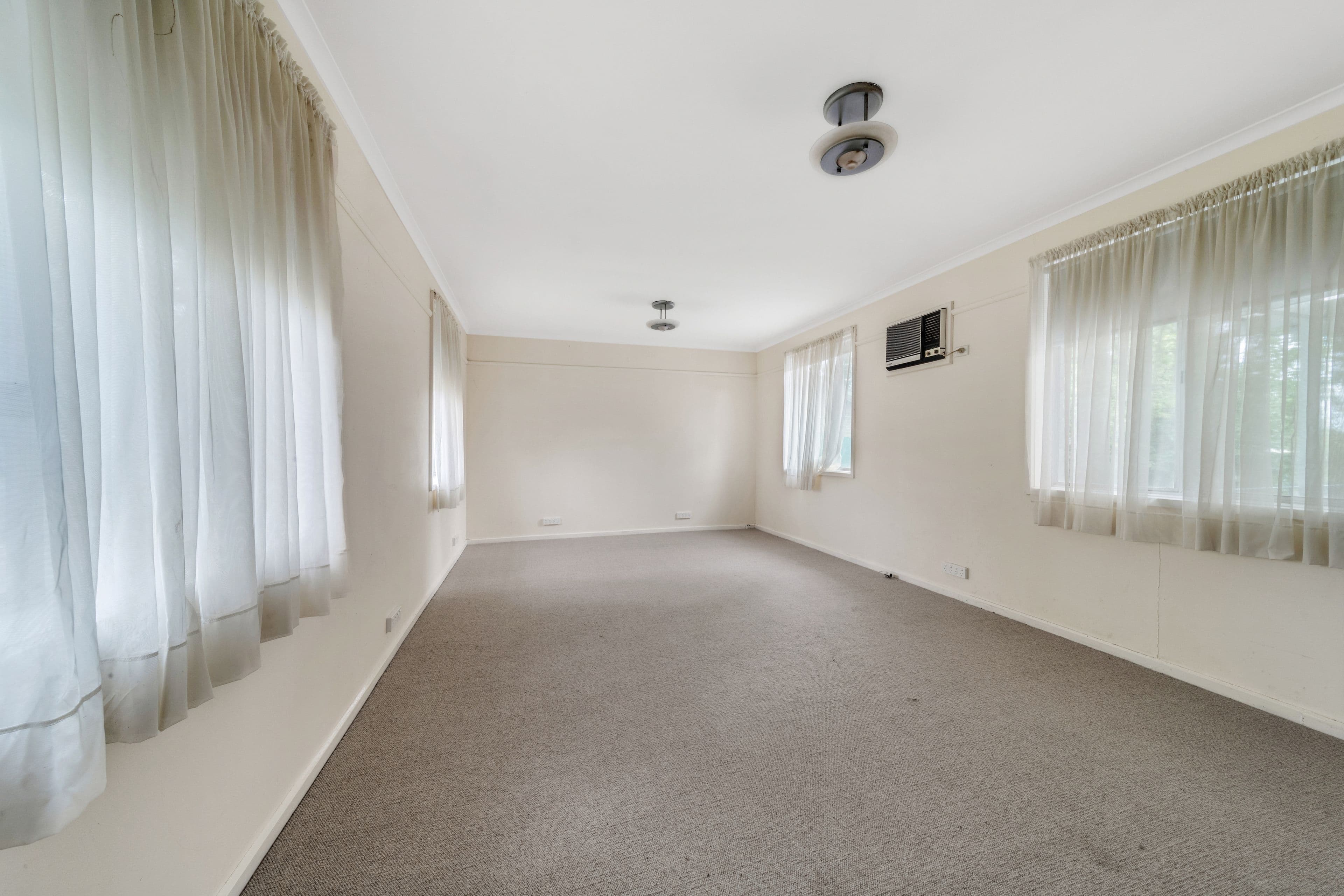 17 Blackwood Terrace, Holder ACT 2611, Holder - Thumbnail 2