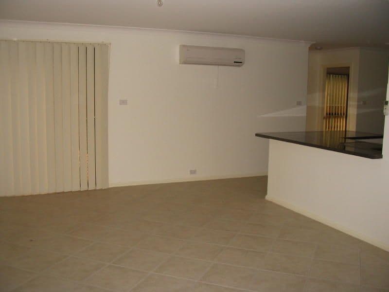 1-3 Giugni Place, YOUNG NSW 2594, Young - Thumbnail 2