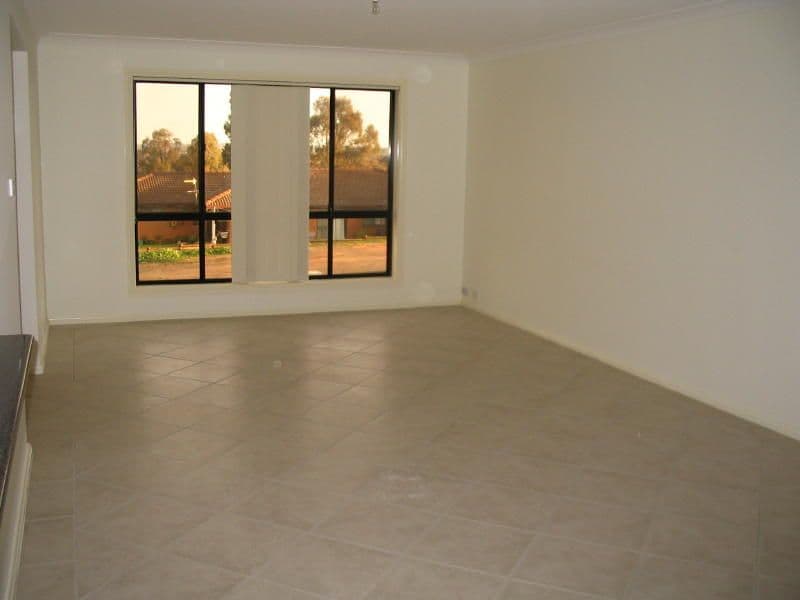 1-3 Giugni Place, YOUNG NSW 2594, Young - Thumbnail 5
