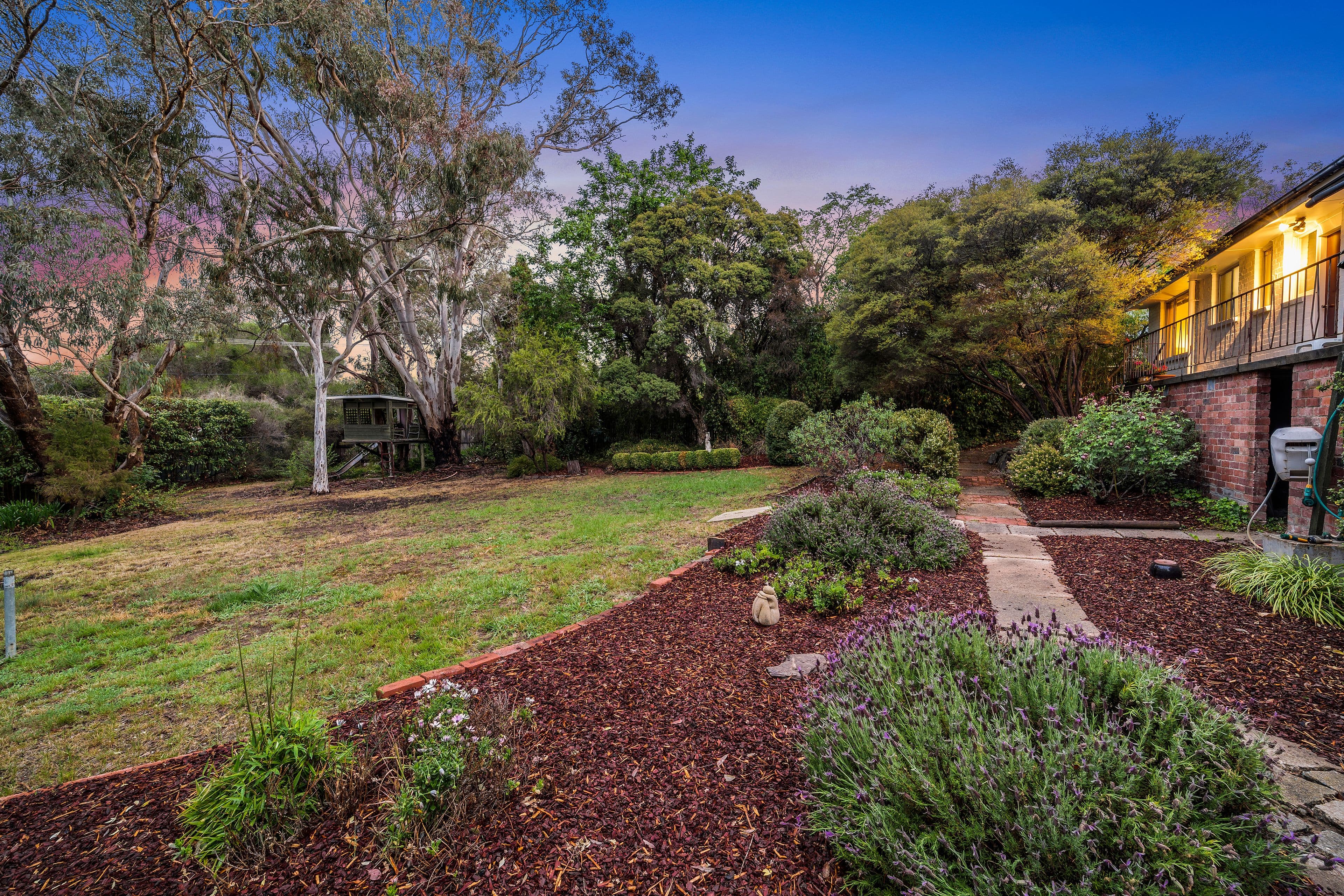21 O'Rourke Street, Weetangera ACT 2614, Weetangera - Thumbnail 2