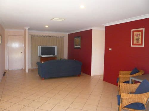 44   Cormorant Crescent, DUBBO NSW 2830, Dubbo - Thumbnail 3