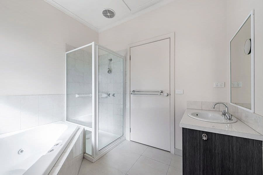 8 Healesville Loop, Craigieburn VIC 3064, Craigieburn - Thumbnail 6