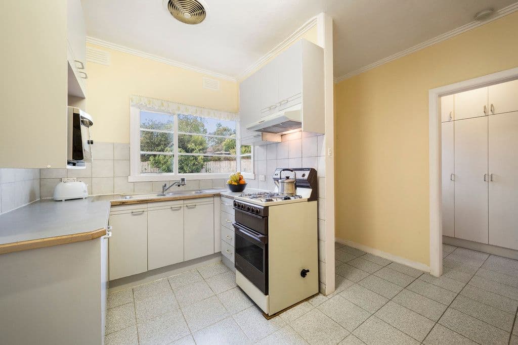 31 Leigh Street, Huntingdale VIC 3166, Huntingdale - Thumbnail 4