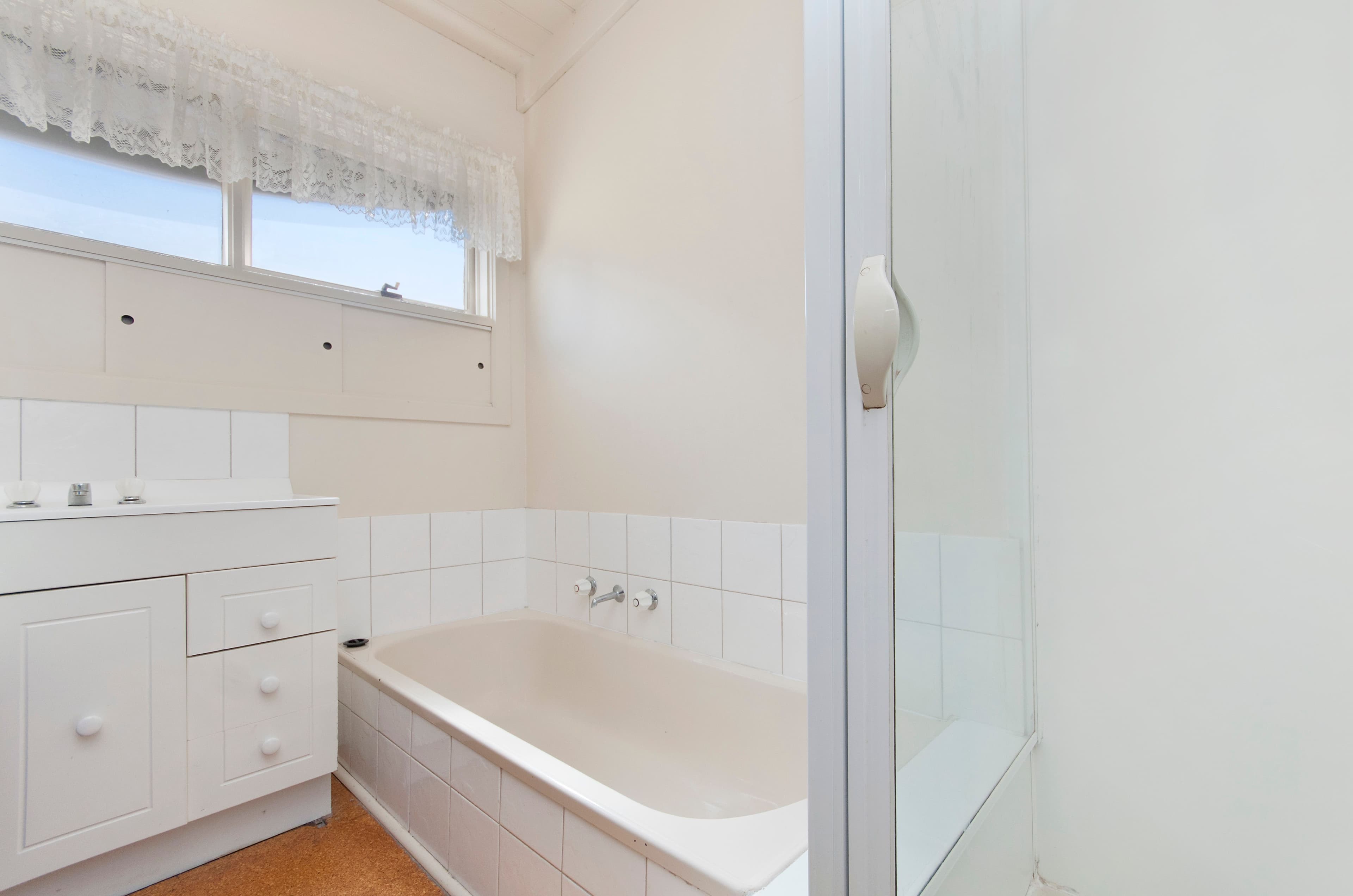 16 Latrobe Street, Warrnambool VIC 3280, Warrnambool - Thumbnail 4