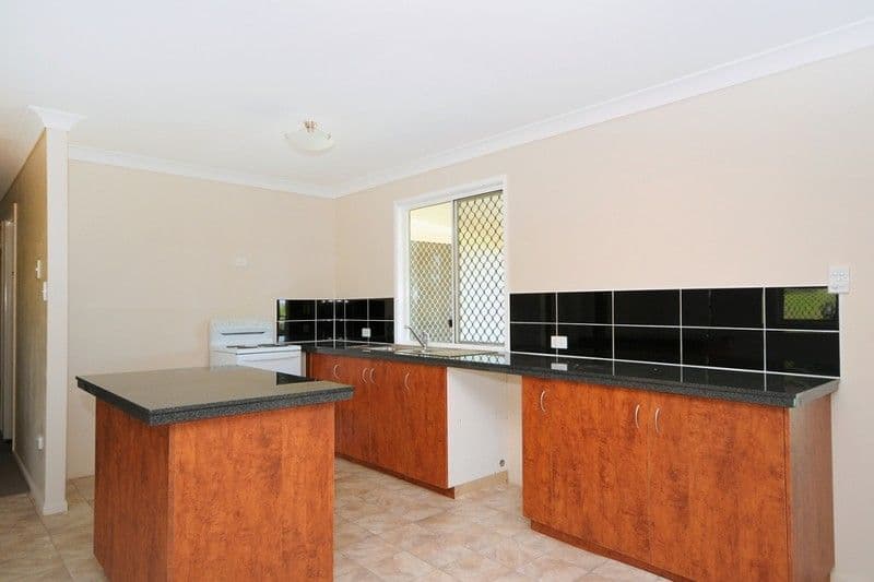 11 Emmanulla Drive, KINGSTHORPE QLD 4400, Kingsthorpe - Thumbnail 5