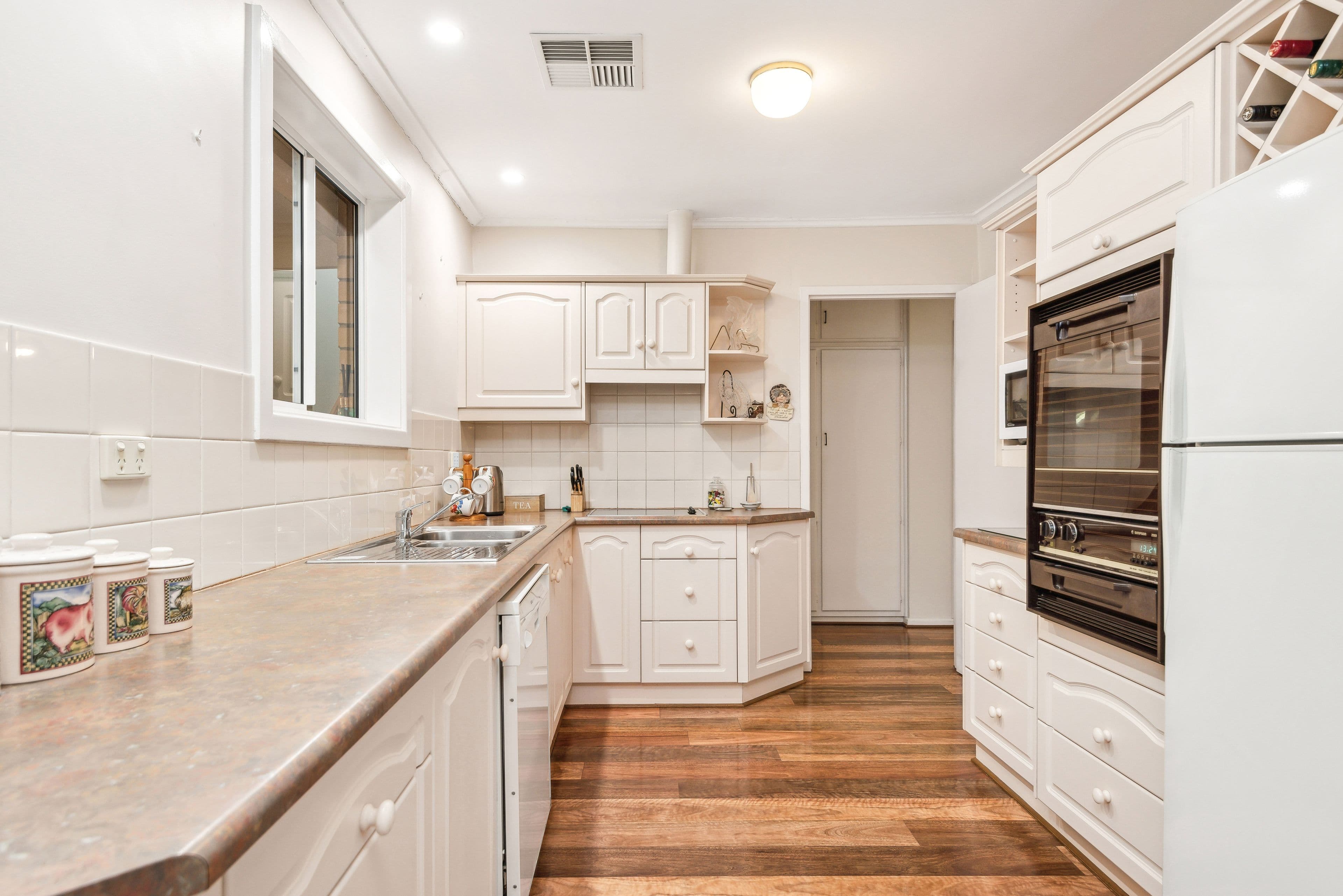 1 Arcoona Avenue, Rostrevor SA 5073, Rostrevor - Thumbnail 6