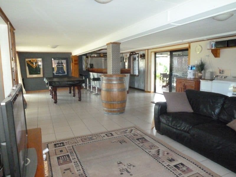 24 Denton Street, SOUTH MACKAY QLD 4740, South Mackay - Thumbnail 2
