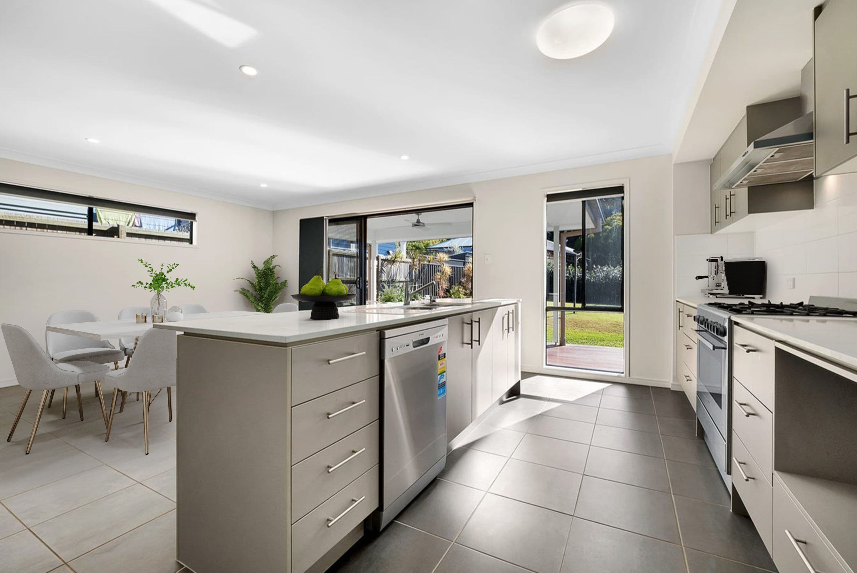 9 Howard Street, Oxley QLD 4075, Oxley - Thumbnail 3