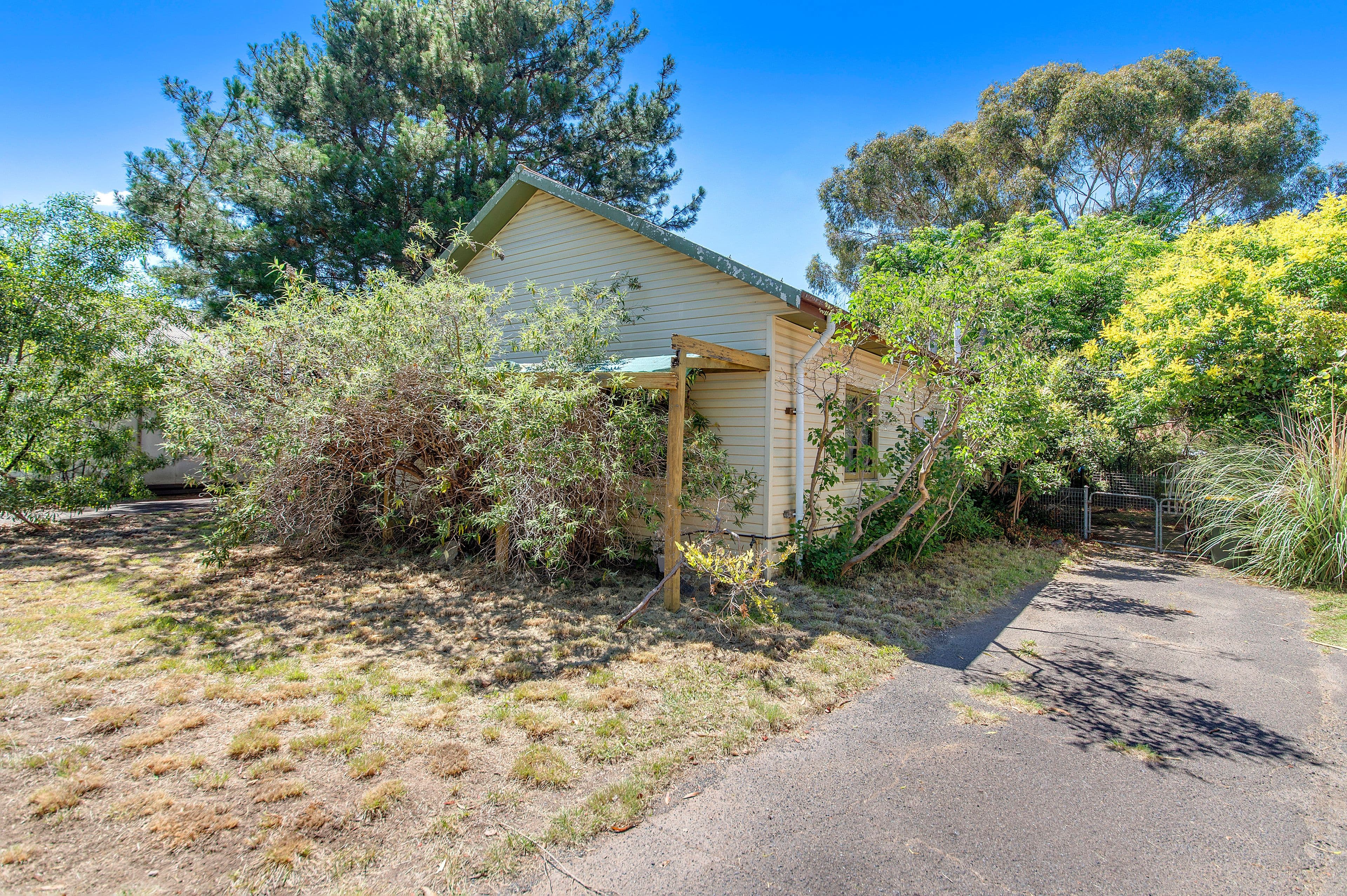 34 Wambool Street, Narrabundah ACT 2604, Narrabundah - Image 1
