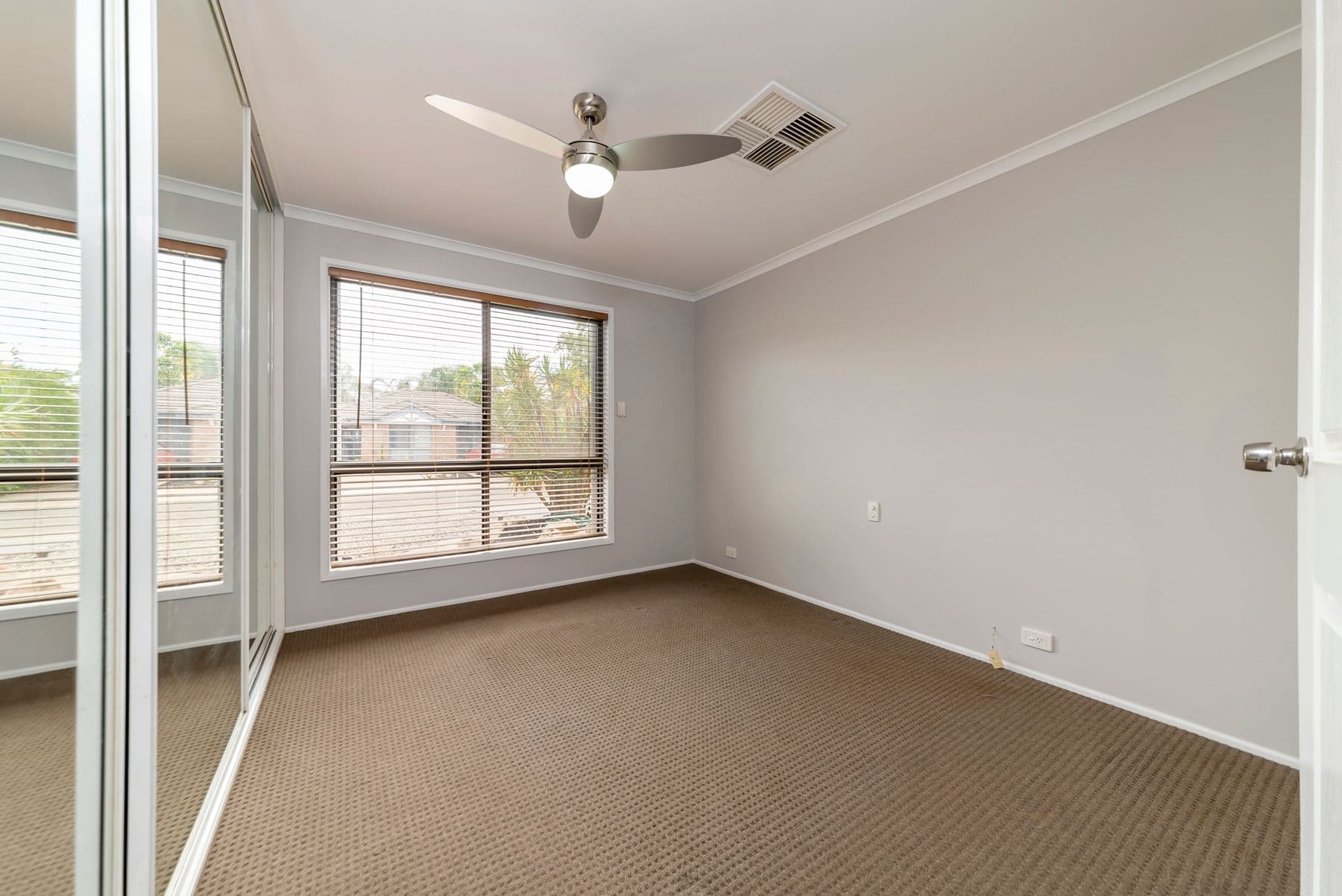 10 Halbert Court, Andrews Farm SA 5114, Andrews Farm - Thumbnail 3