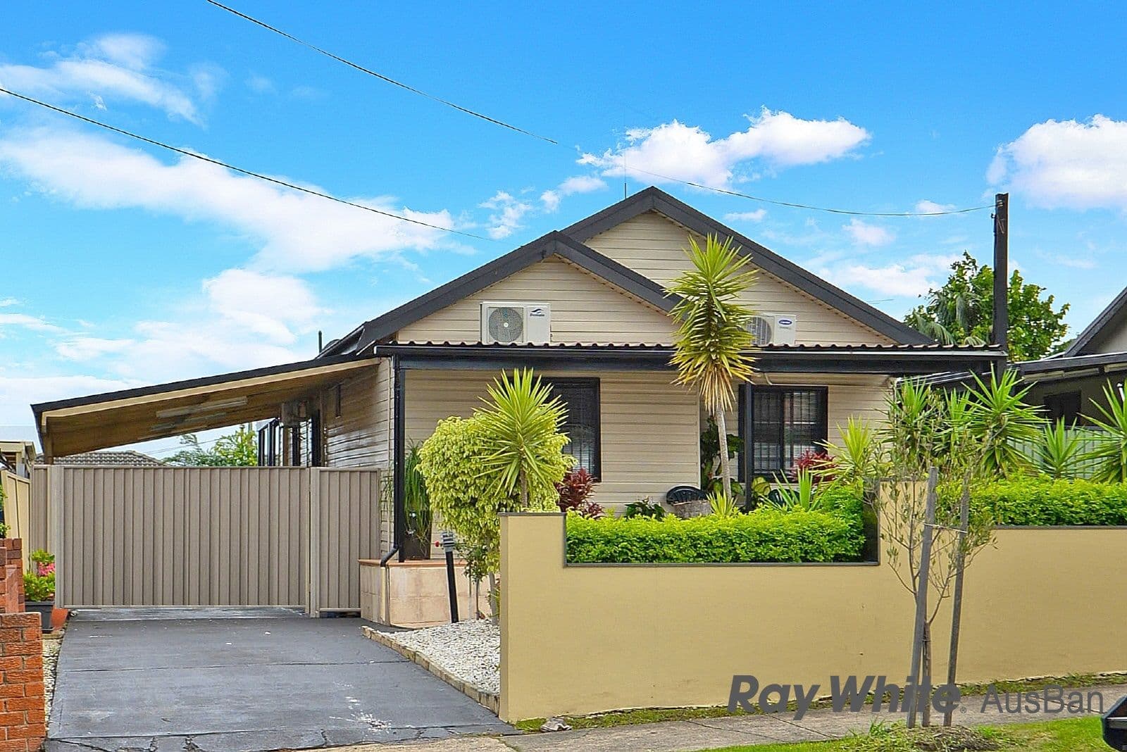14 Phillip Street, Roselands - Image 1