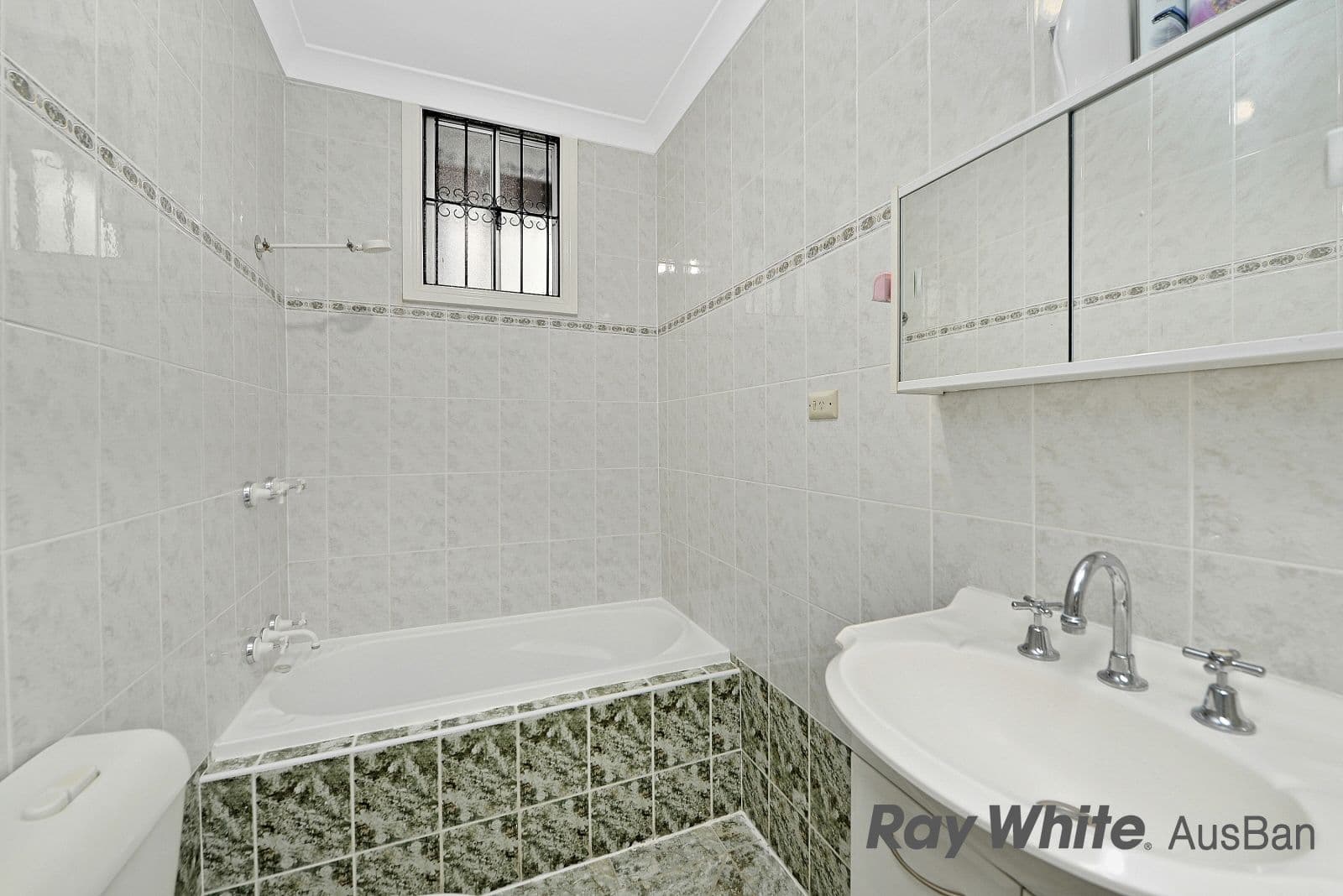 14 Phillip Street, Roselands - Thumbnail 7