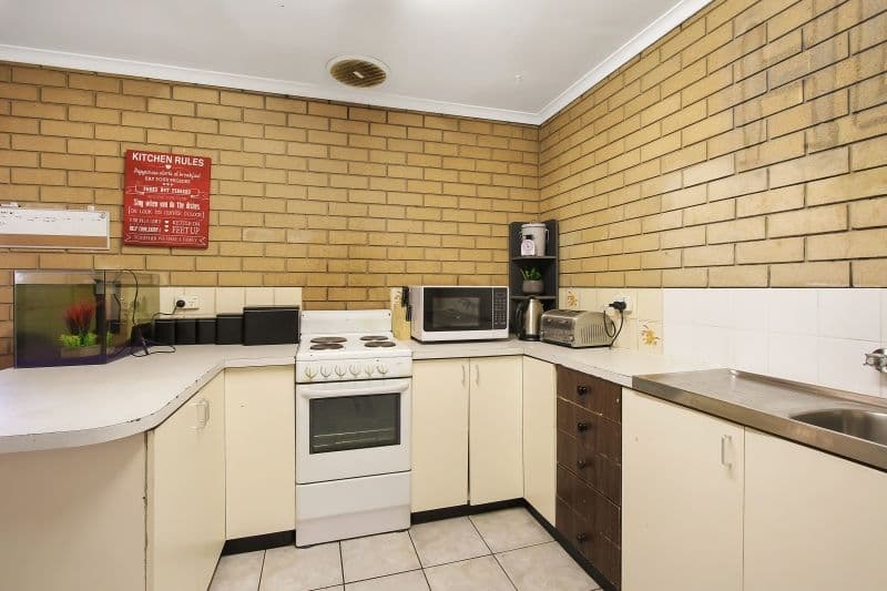 11 Evelyn Road, RINGWOOD NORTH, Ringwood North - Image 1