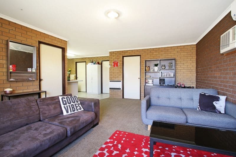 11 Evelyn Road, RINGWOOD NORTH, Ringwood North - Thumbnail 5