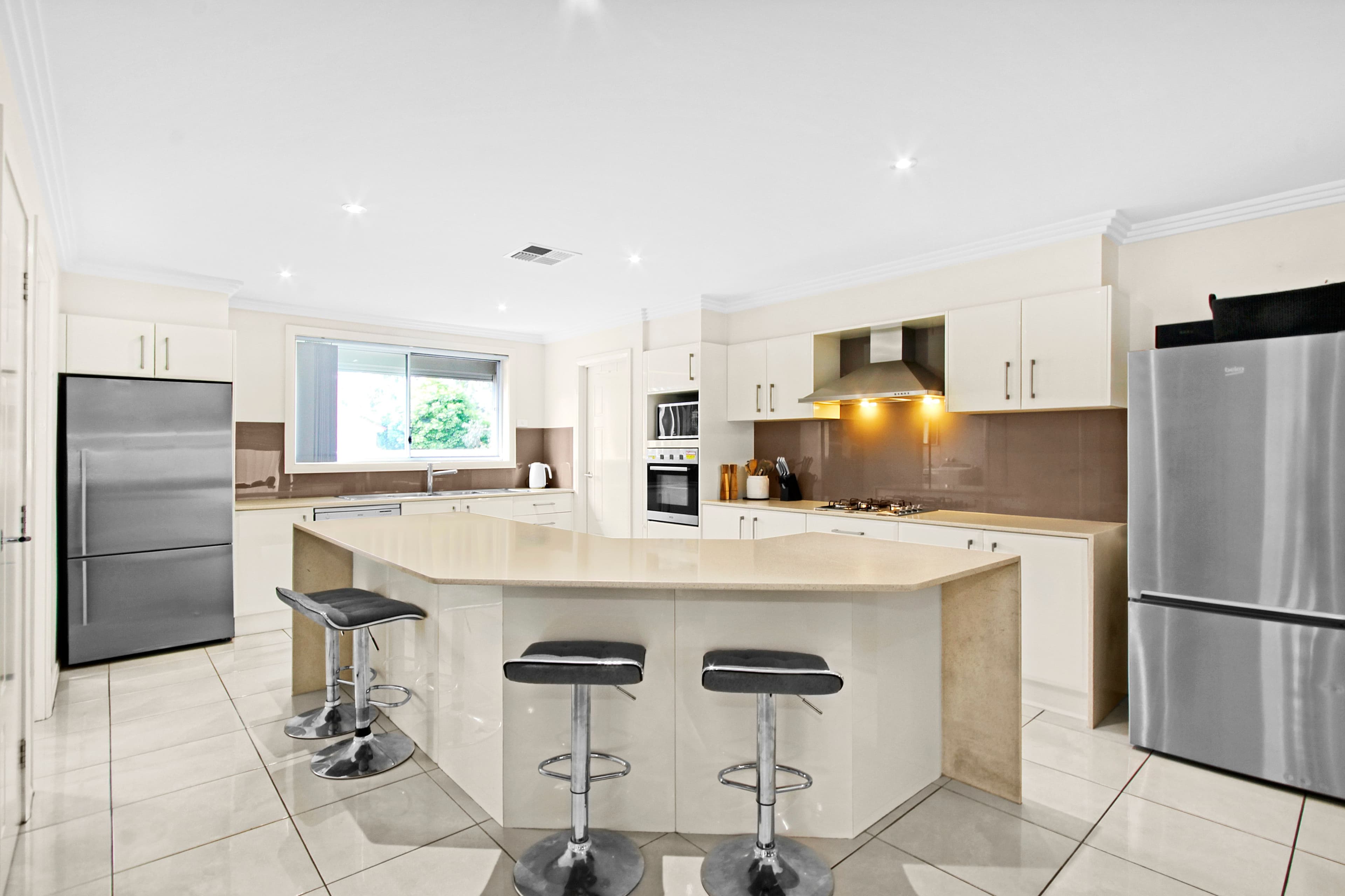 25 Bellerive Close, West Hoxton NSW 2171, West Hoxton - Thumbnail 3