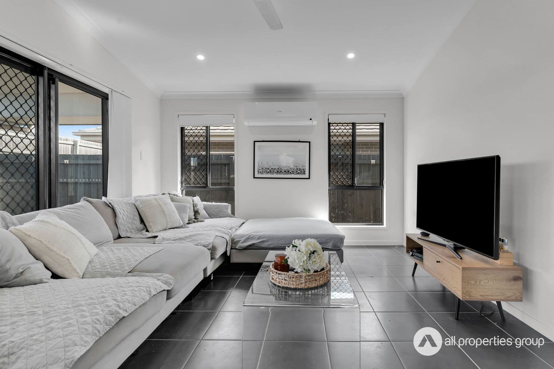 18 Harmony Street, Yarrabilba QLD 4207, Yarrabilba - Thumbnail 4
