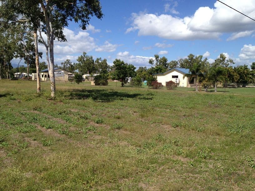 10 Doriemus Court, KELSO QLD 4815, Kelso - Thumbnail 2