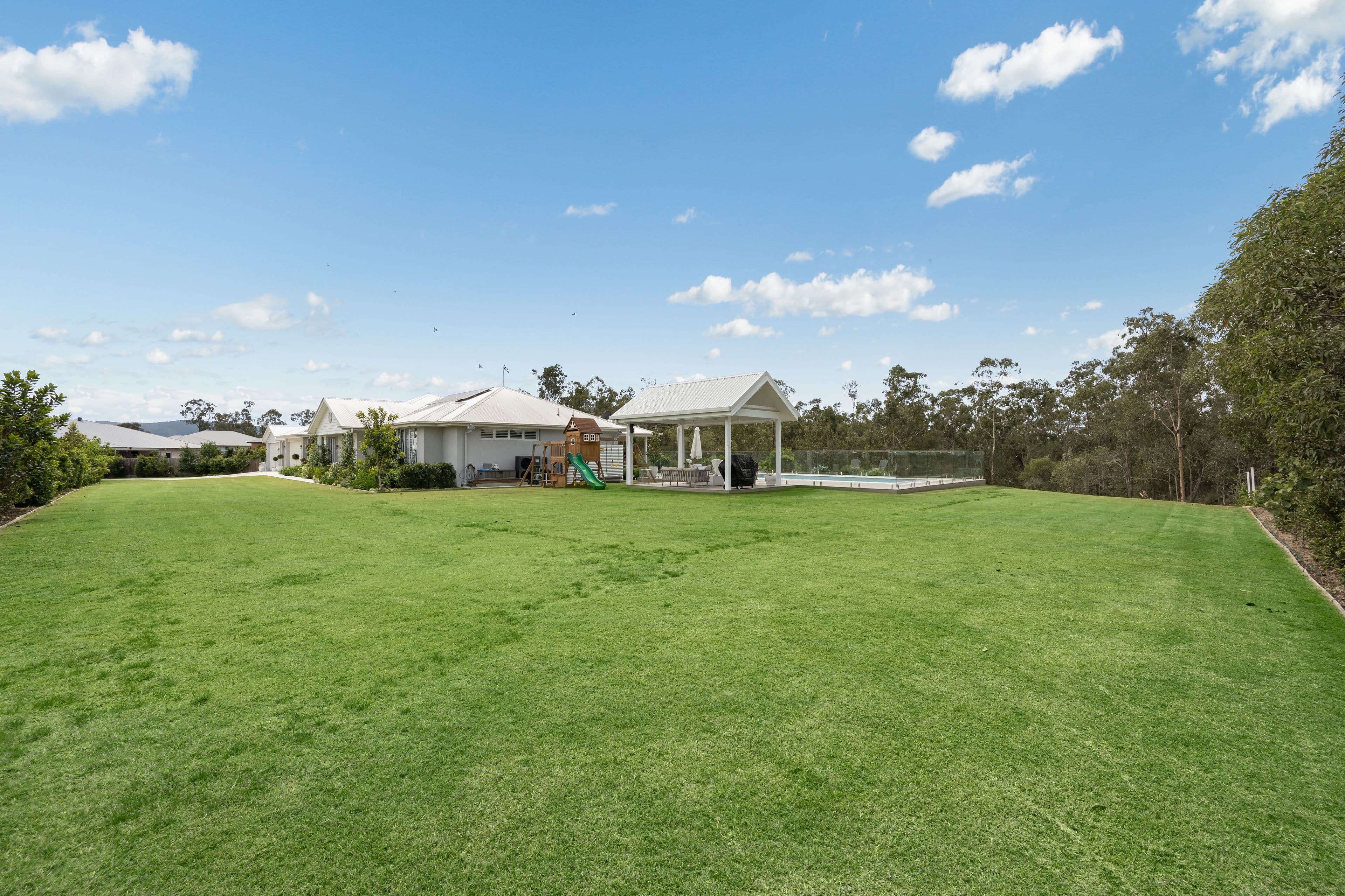 11 Rowning Court, Karalee QLD 4306, Karalee - Thumbnail 2