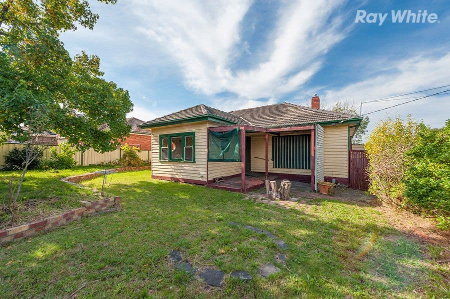 40 Boldrewood Parade, Reservoir VIC 3073, Reservoir - Thumbnail 2