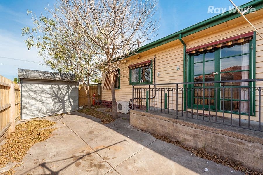 40 Boldrewood Parade, Reservoir VIC 3073, Reservoir - Thumbnail 7
