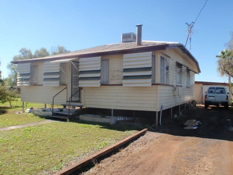 32-34 Lewis Street, ROMA QLD 4455, Roma - Image 1