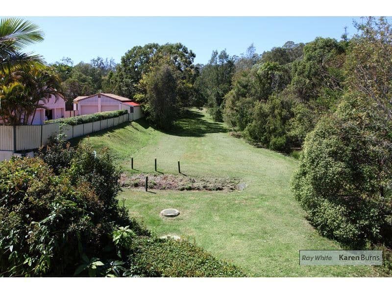 9 Pamela Place, KENMORE HILLS QLD 4069, Kenmore Hills - Thumbnail 8