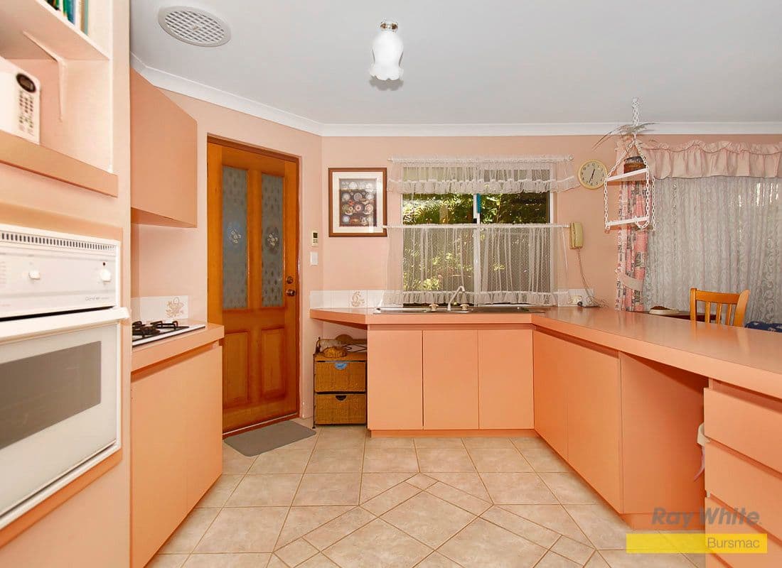 16 Yandal Crescent, BALLAJURA WA 6066, Ballajura - Thumbnail 4