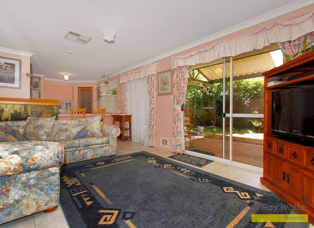 16 Yandal Crescent, BALLAJURA WA 6066, Ballajura - Thumbnail 8