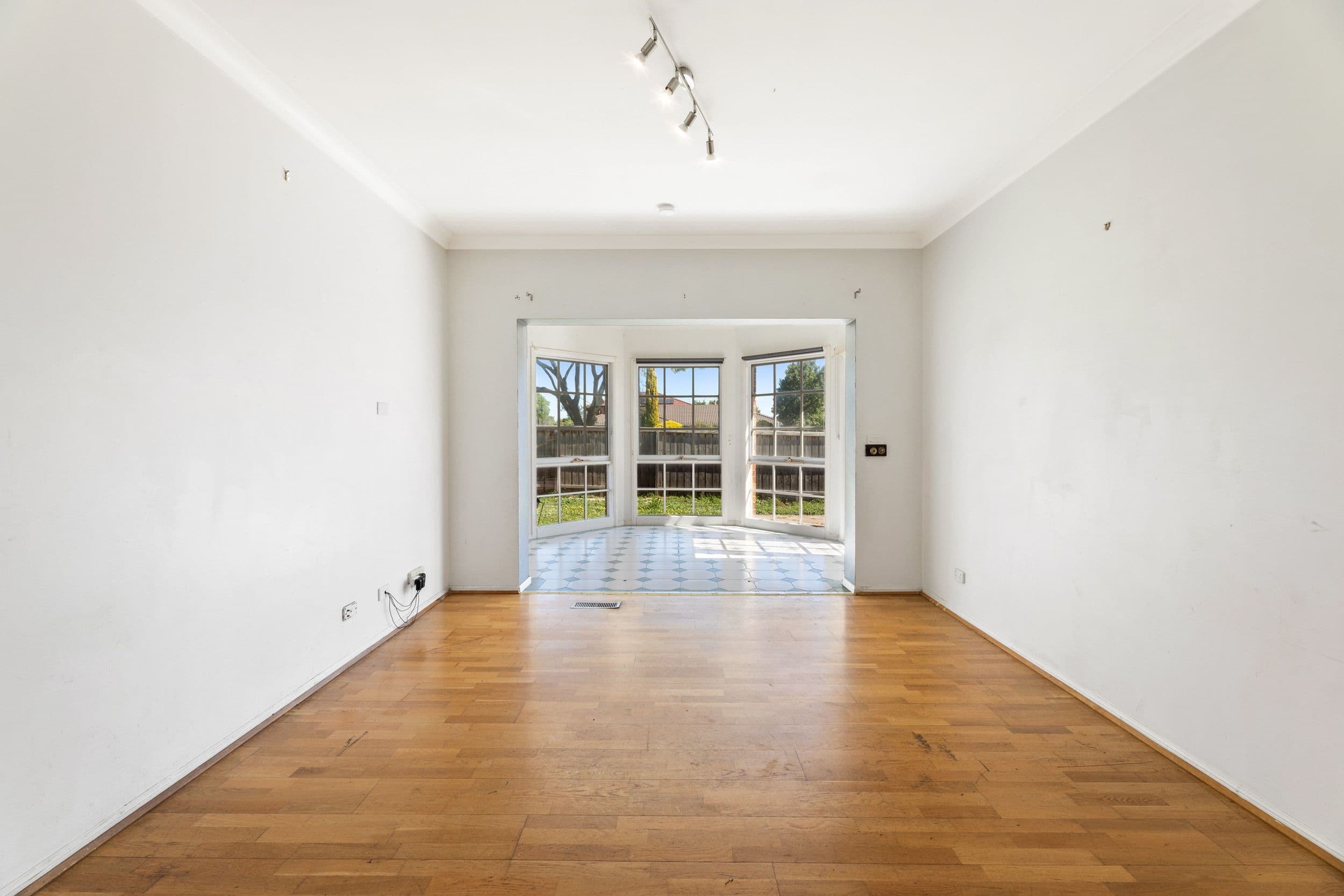 63 Bellevue Drive, Berwick VIC 3806, Berwick - Thumbnail 5