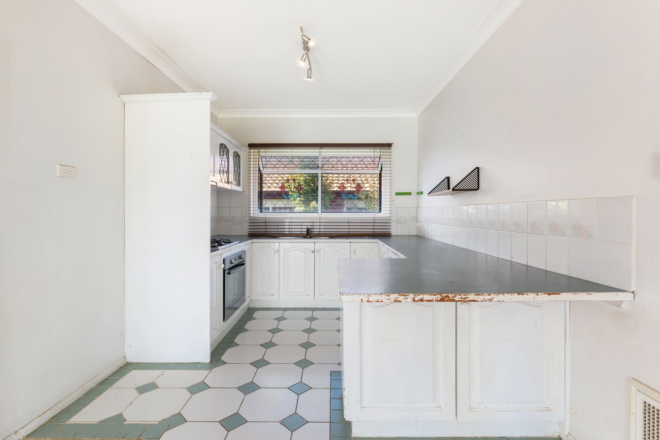 63 Bellevue Drive, Berwick VIC 3806, Berwick - Thumbnail 6