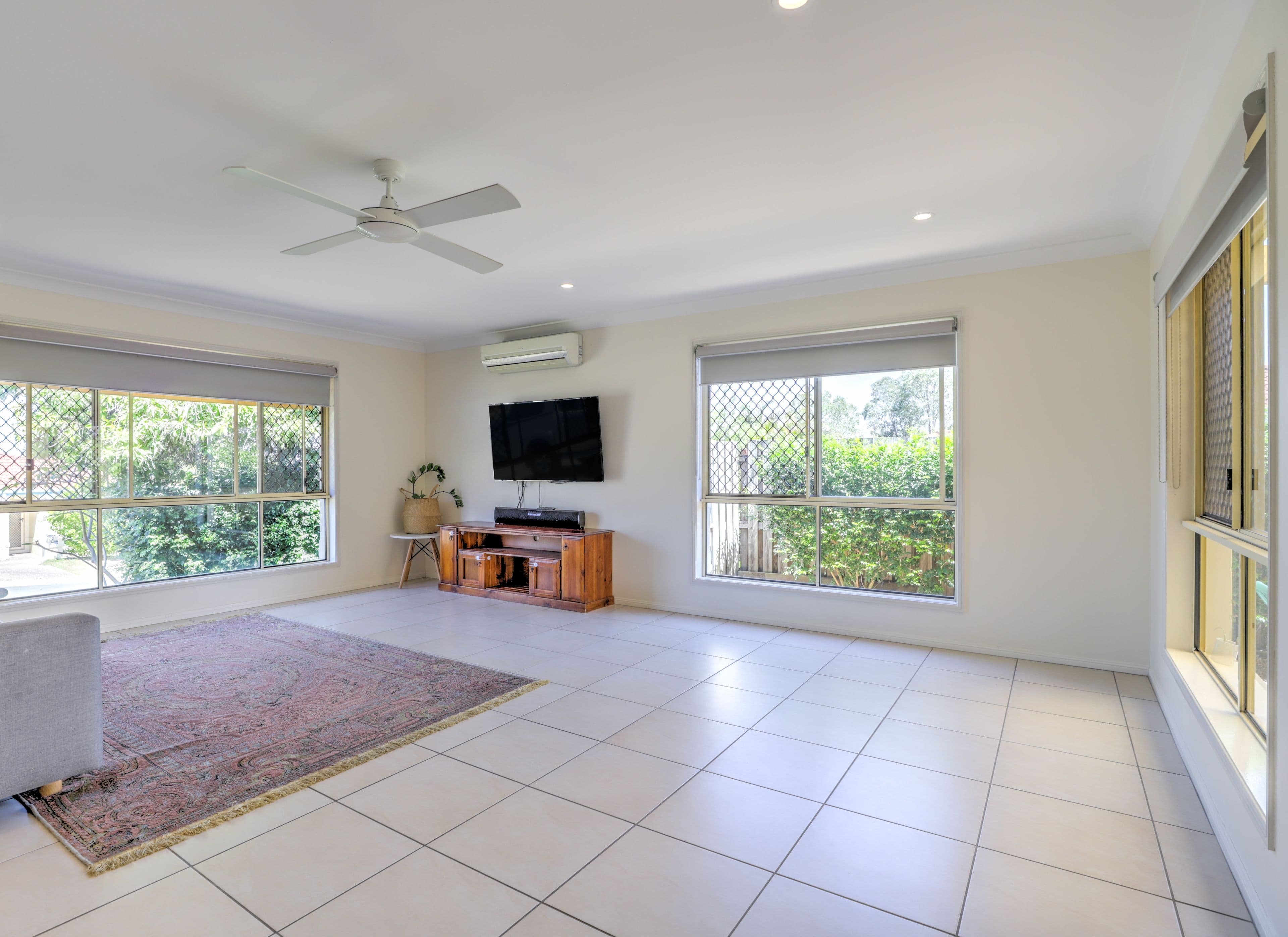 54 Ancona Street, Carrara QLD 4211, Carrara - Thumbnail 3
