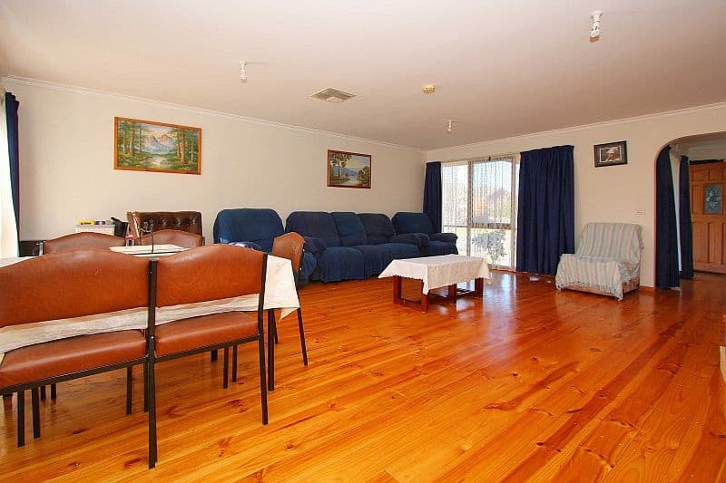 9 Cassia Court, MILL PARK VIC 3082, Mill Park - Thumbnail 4