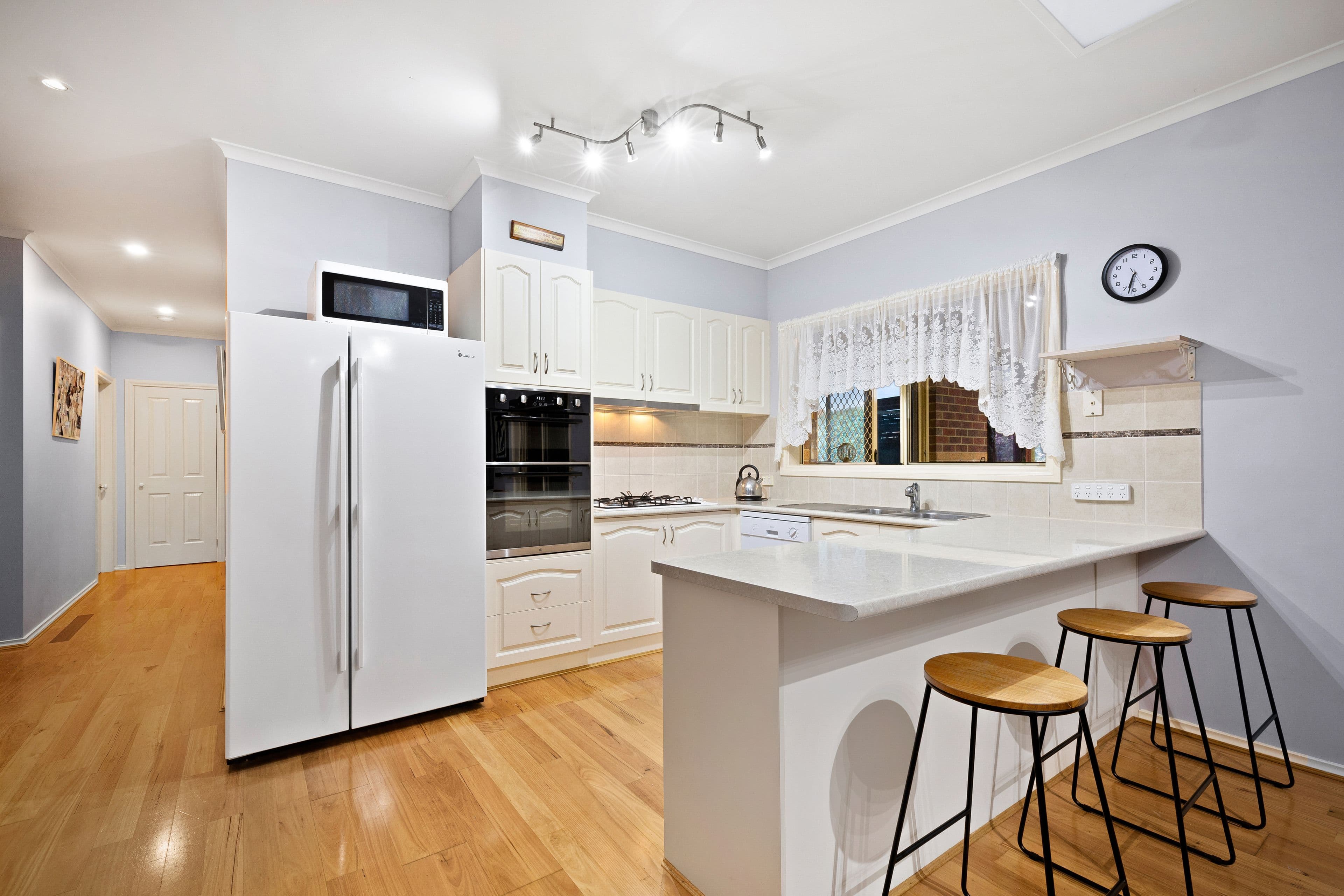 6 Banjo Paterson Drive, Pakenham VIC 3810, Pakenham - Thumbnail 3