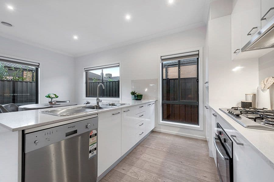 7 Pembury Street, Craigieburn VIC 3064, Craigieburn - Thumbnail 3