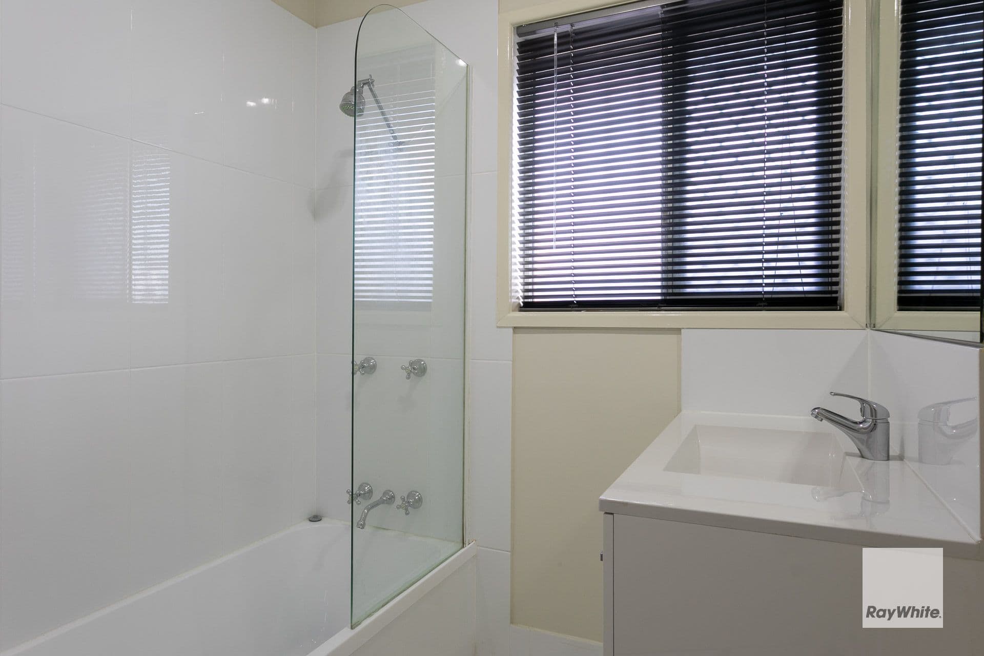 125 Dart Street, Redland Bay QLD 4165, Redland Bay - Thumbnail 6