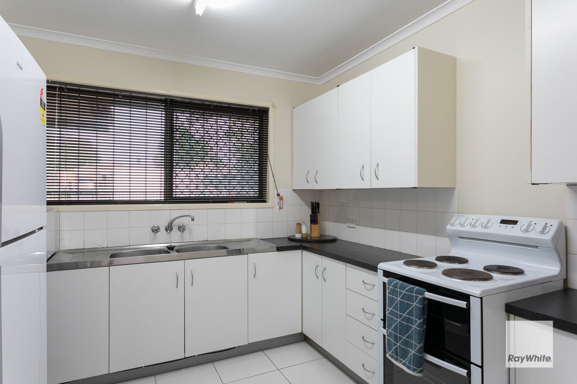 125 Dart Street, Redland Bay QLD 4165, Redland Bay - Thumbnail 7