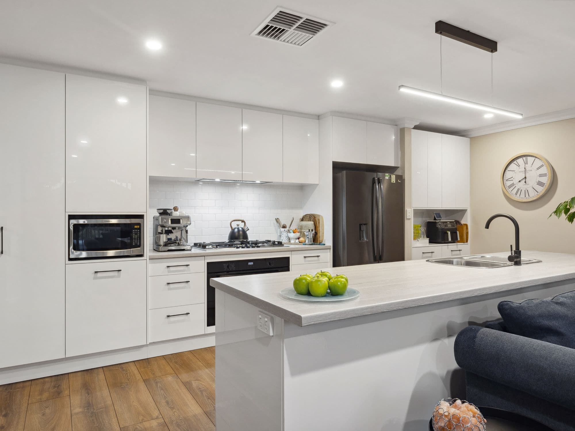 48 South Pacific Drive, Seaford Meadows SA 5169, Seaford Meadows - Thumbnail 2
