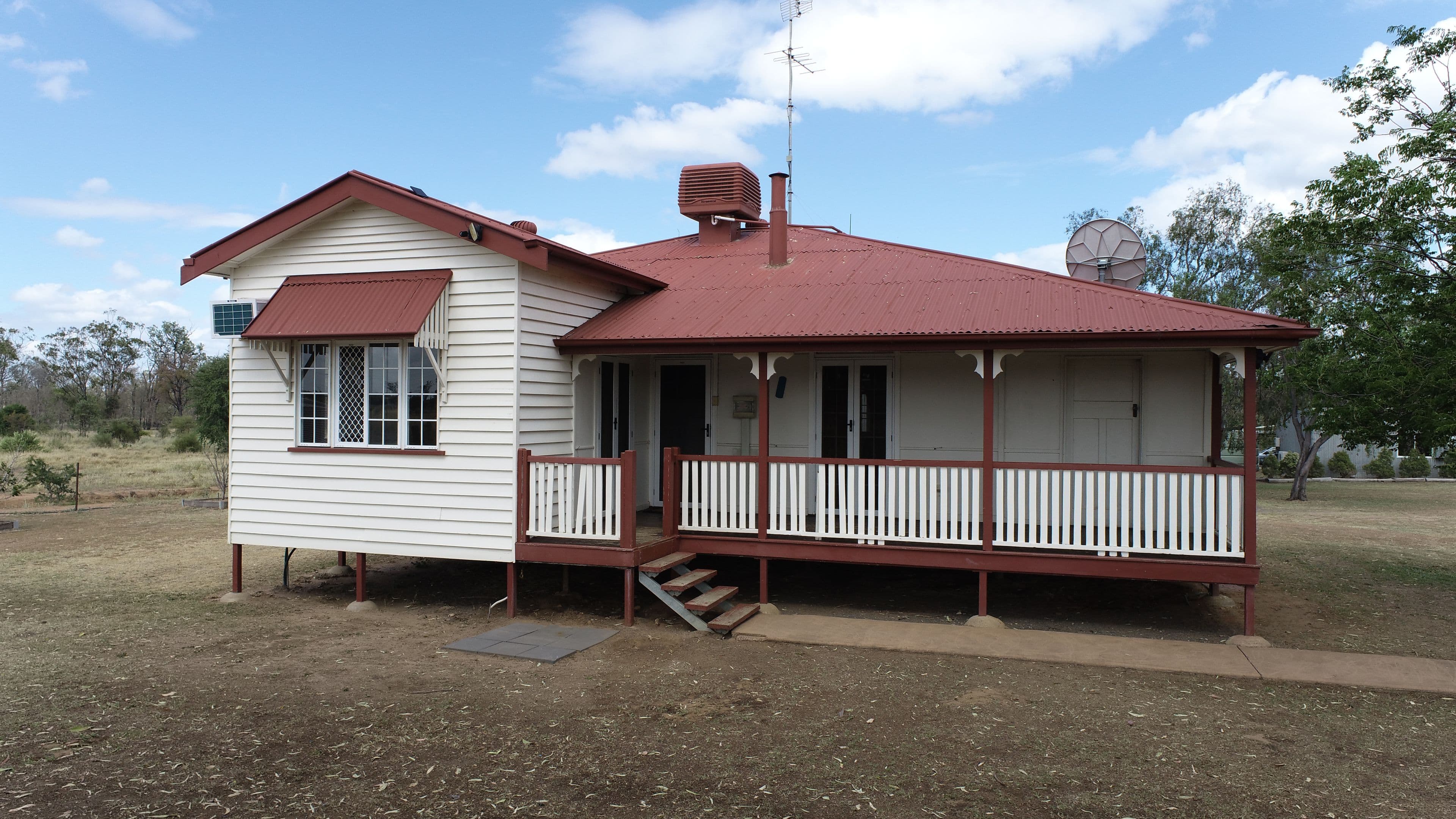 25282 Capricorn Highway, Emerald QLD 4720, Emerald - Image 1