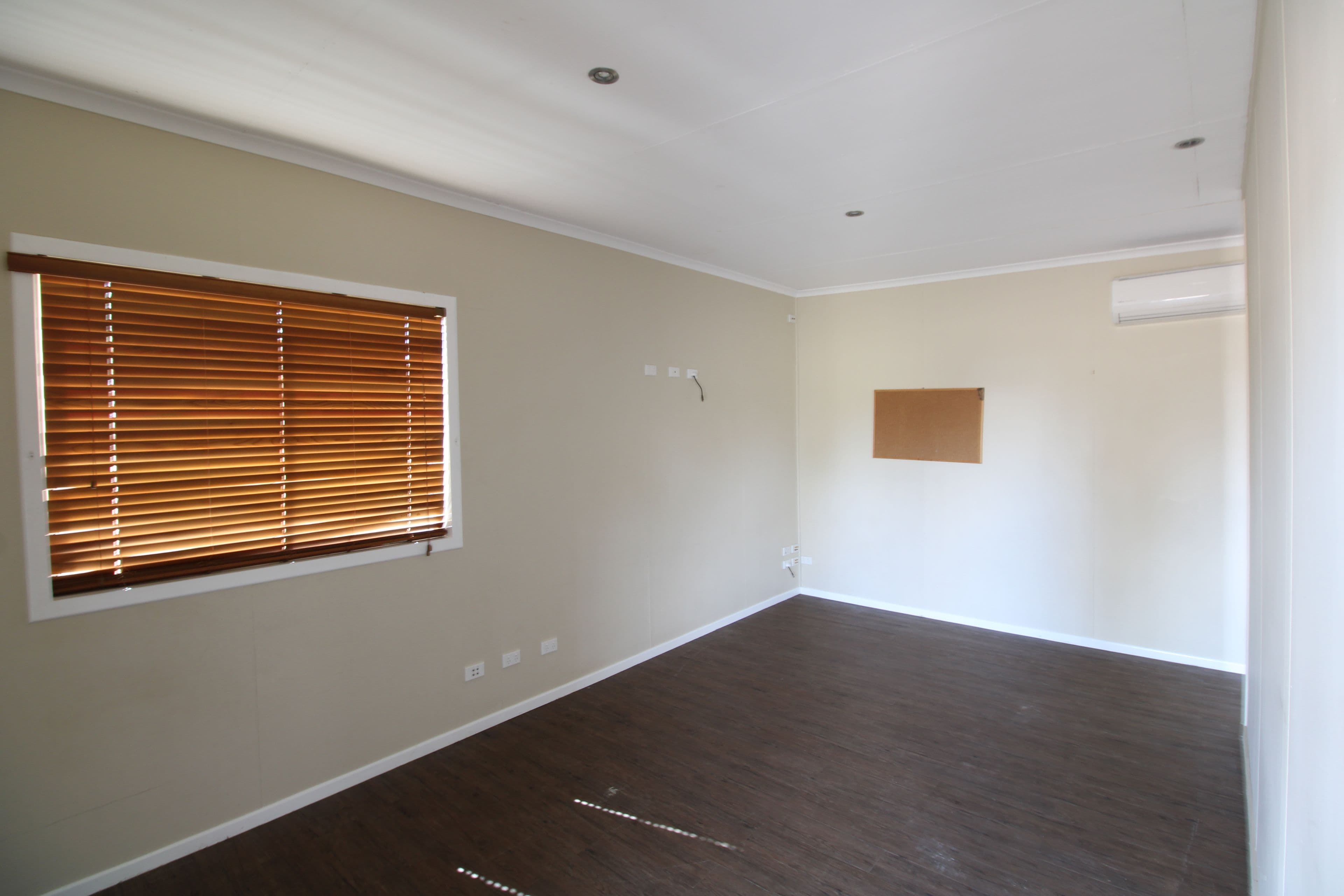 25282 Capricorn Highway, Emerald QLD 4720, Emerald - Thumbnail 8