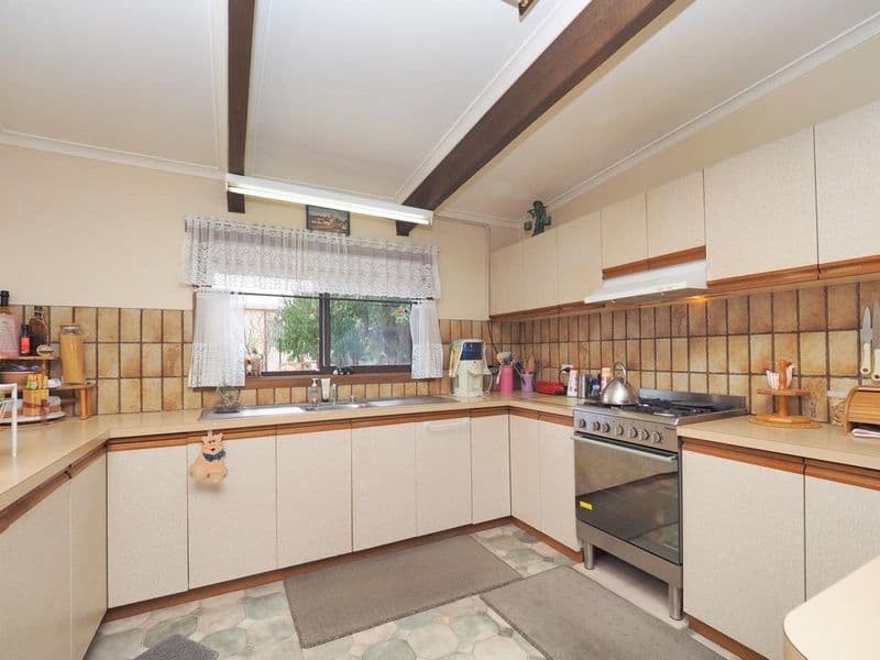 12 Wilmot Street, Ararat VIC 3377, Ararat - Thumbnail 3