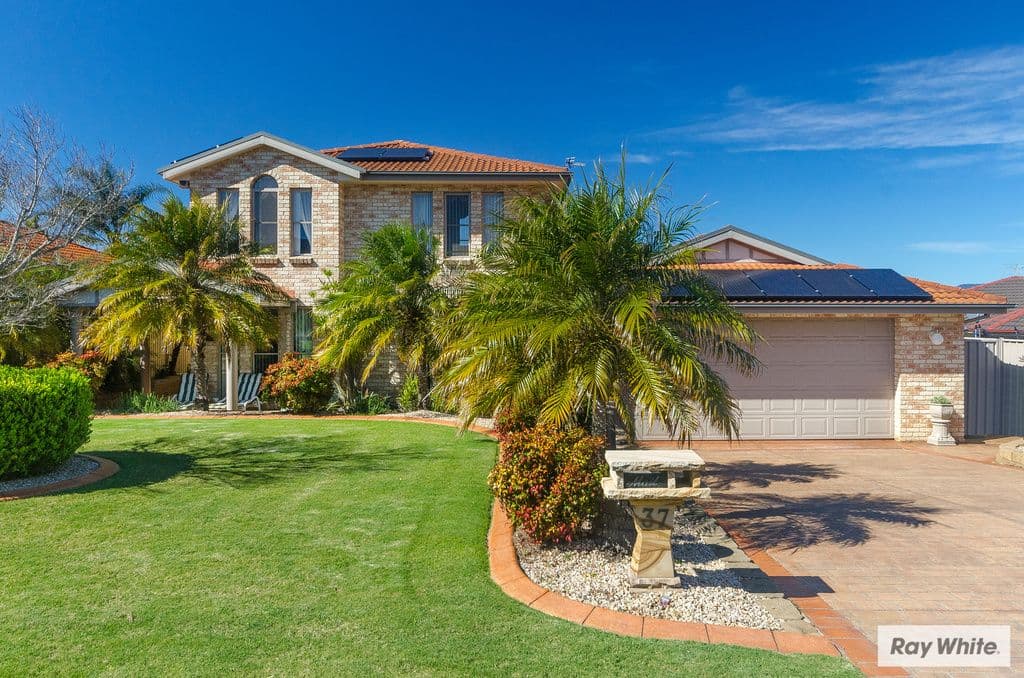 37 Lucas Drive, HORSLEY NSW 2530, Horsley - Image 1