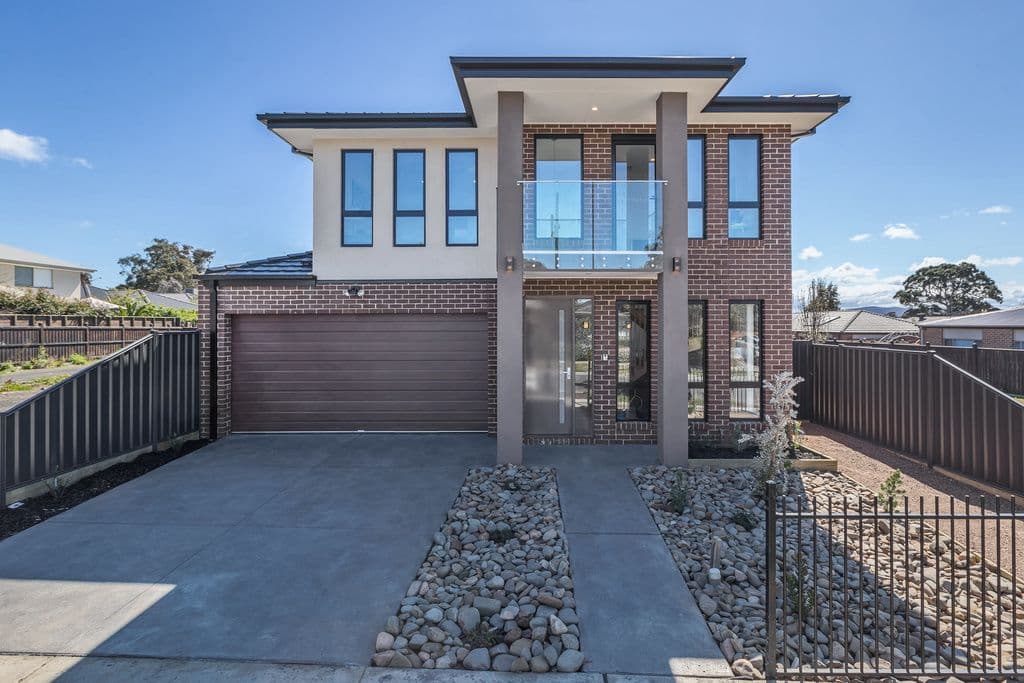 10 Tangelo Grove, Mernda VIC 3754, Mernda - Image 1